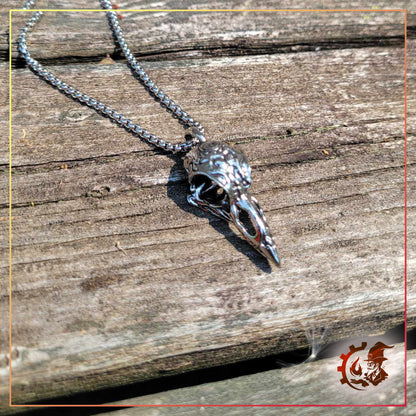 Collier Crâne de corbeau ornemental