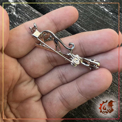 Brooch : Cat on broom